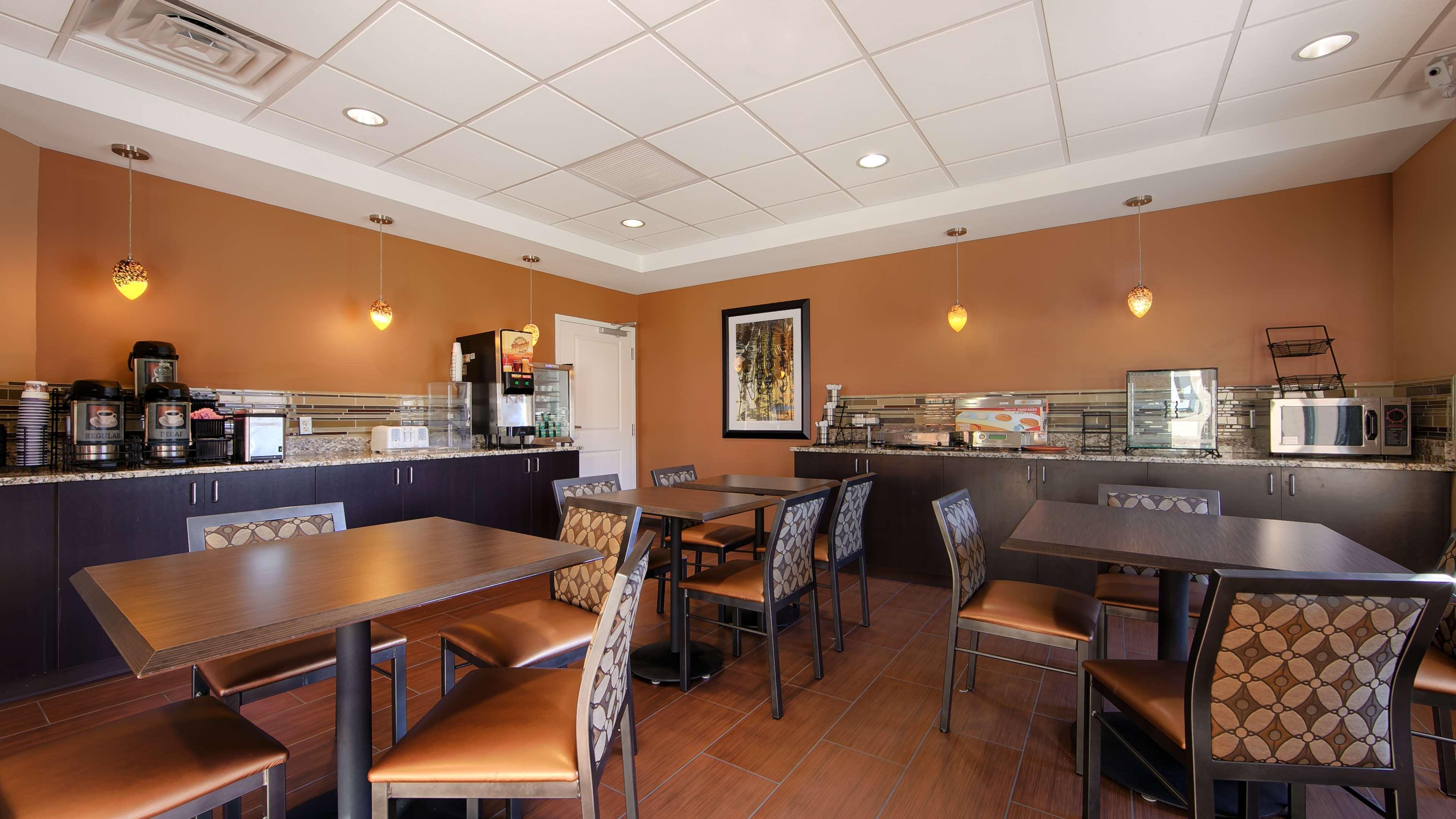 Best Western Plus College Park Hotel Экстерьер фото
